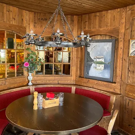 Schwarzsee 2* زيرمات