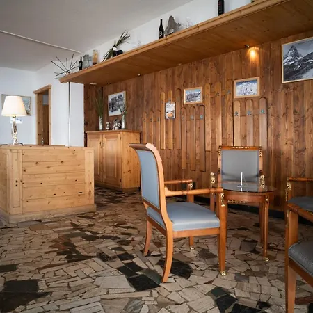 Ξενοδοχείο Schwarzsee 2*